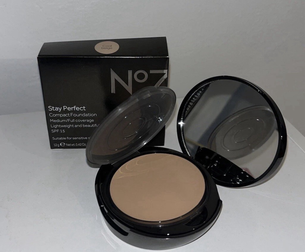 No7 Stay Perfect Compact Foundation COOL BEIGE Med/Full Coverage SPF15 12g
