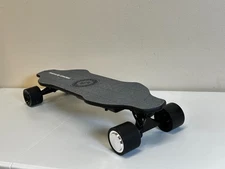 isinwheel V6 E-Skateboard with Remote and Charger in the Original Box, 12 MPH