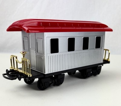 FAO Schwarz 2017 Christmas Holiday Train Passenger Car Dining Car Replacement 