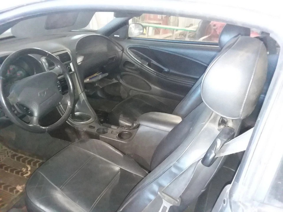 Frenos traseros GT para 94-04 Mustang 2105478 Foto 4 de 4