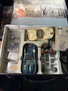 vintage 1/24 slot cars pre 1970 In Case. Kit. Accessories