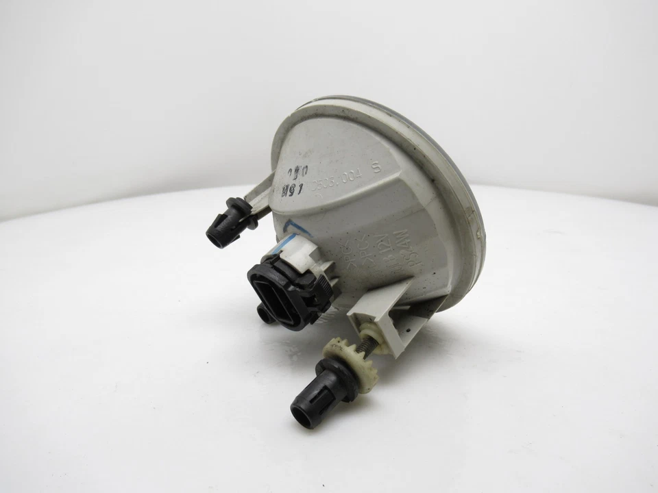 Faro antiniebla delantero izquierdo o derecho GM 2007-2022 15839896 OEM Foto 3 de 4