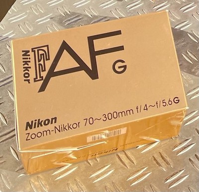 Nikon Zoom AF Nikkor 70-210mm f/4   f/5,6 mit OVP