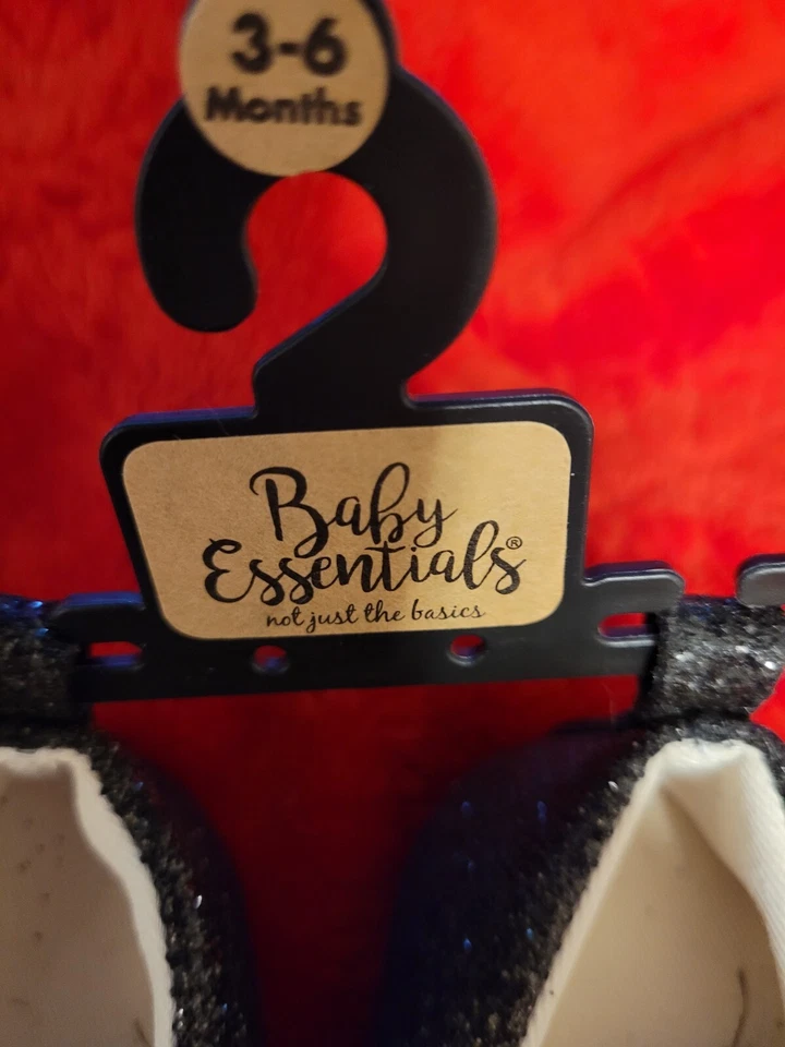 Zapatos elegantes negros para bebés niñas de Baby Essentials envío con descuento Foto 3 de 3