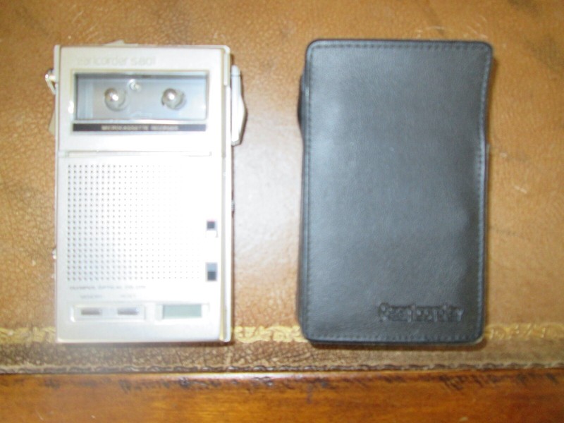 Olympus Pearlcorder S801 Handheld Dictaphone with case