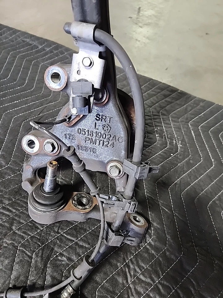 2015-2021 Dodge Charger Challenger Scat Pack SRT Front LEFT Spindle Knuckle Hub - Image 4 of 4