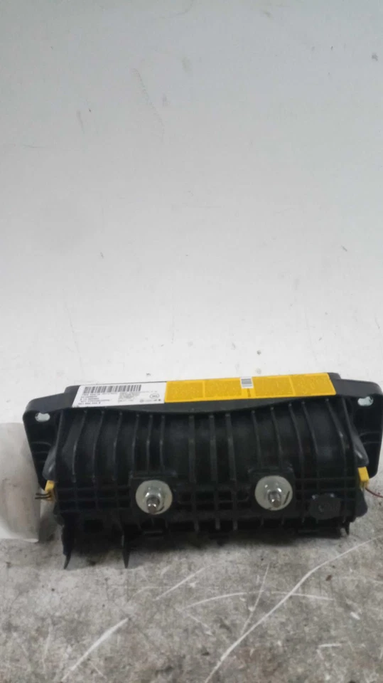 2017 Volkswagen Passat Instrument Panel Air Bag Right White 96K Miles Used Foto 2 de 4