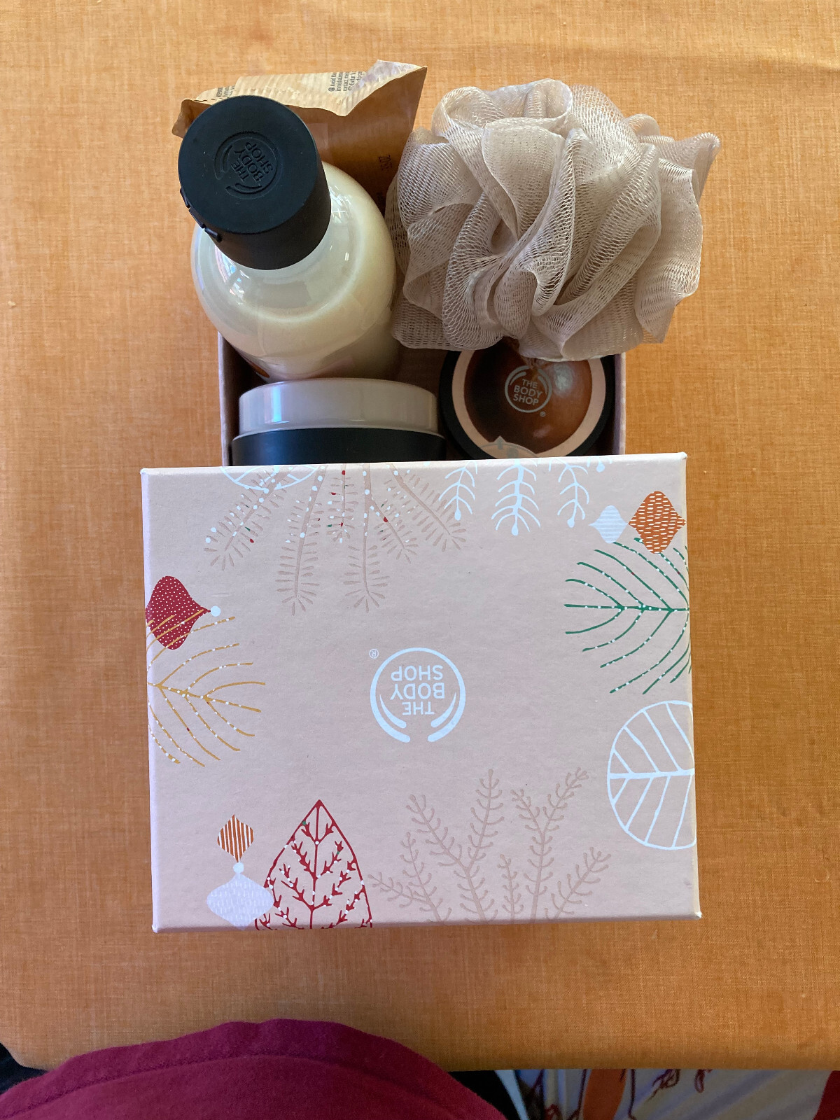 The Body Shop Shea Shower Scrub And Soften Luxury Gift Set L