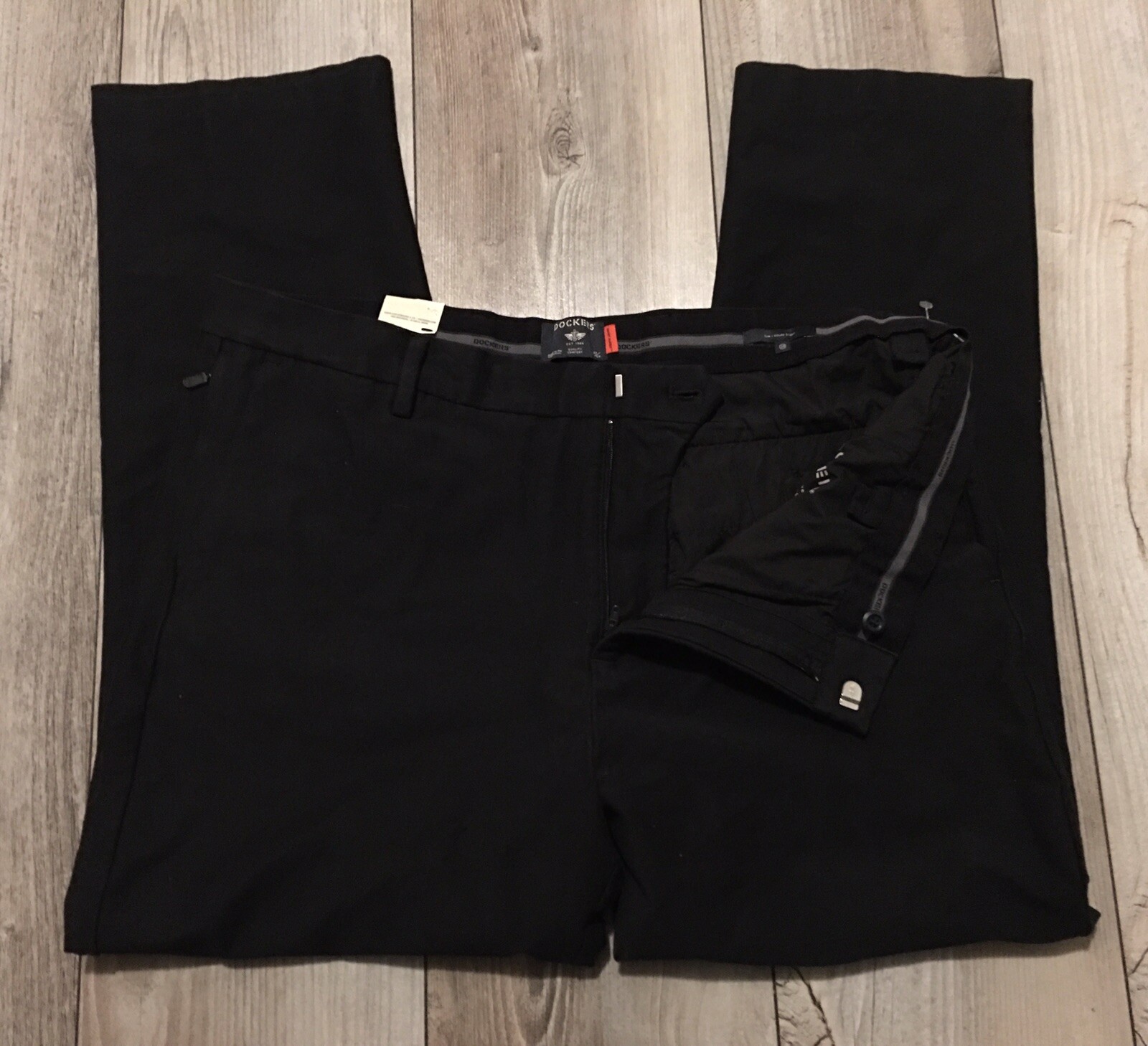 Dockers Men's Slim Comfort Fit City Tech Trousers Pants Black 38x29 New