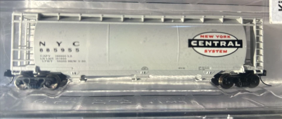 Bowser N Scale Set of 3 - Runner Lot NYC Cylindrical Hoppers - New! - Image 2 of 4