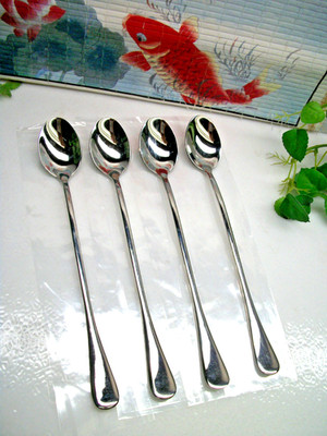 4   UNKNOWN   Maker or Pattern  Stainless Steel  7 5/8''  Iced Tea Spoons   XLNT