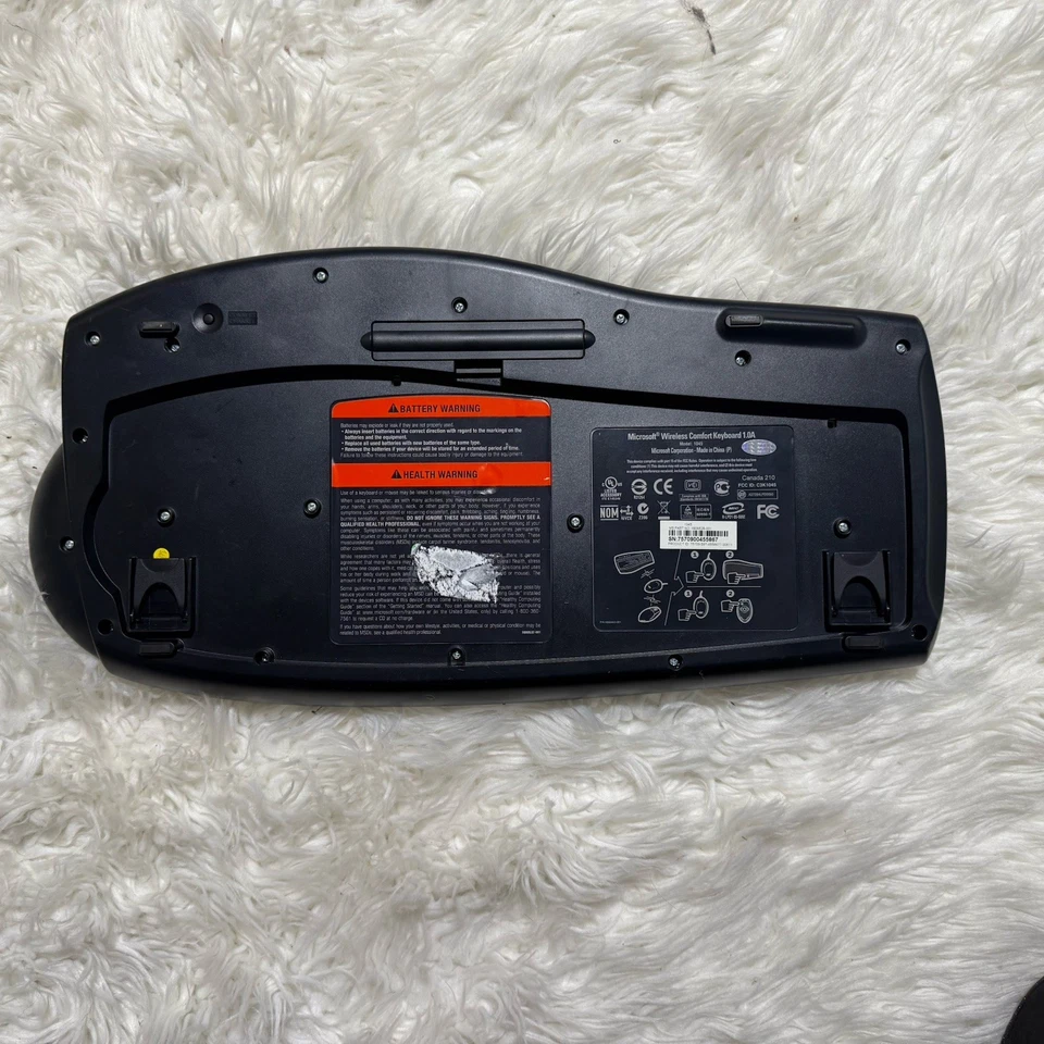 Microsoft Wireless Comfort Keyboard 1.0A Ergonomic Split Design No Dongle - Image 4 of 4