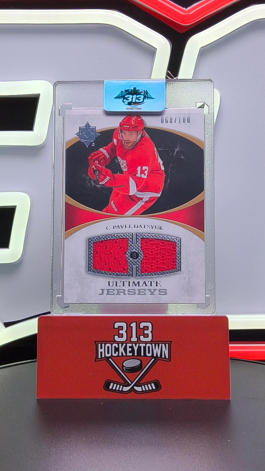 2010-11 Upper Deck Ultimate Collection Jerseys Pavel Datsyuk #UJ-PD /100