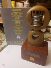 Elvio BECHERONI "Personaggio Che Contra" RARA SCULTURA ARTE BRONZO 10 personaggi