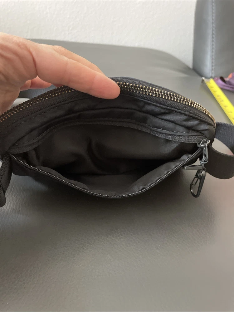 Lulmon Black Belt Bag 1L Crossbody Fanny Pack for Running Fitness Hands Free Zip