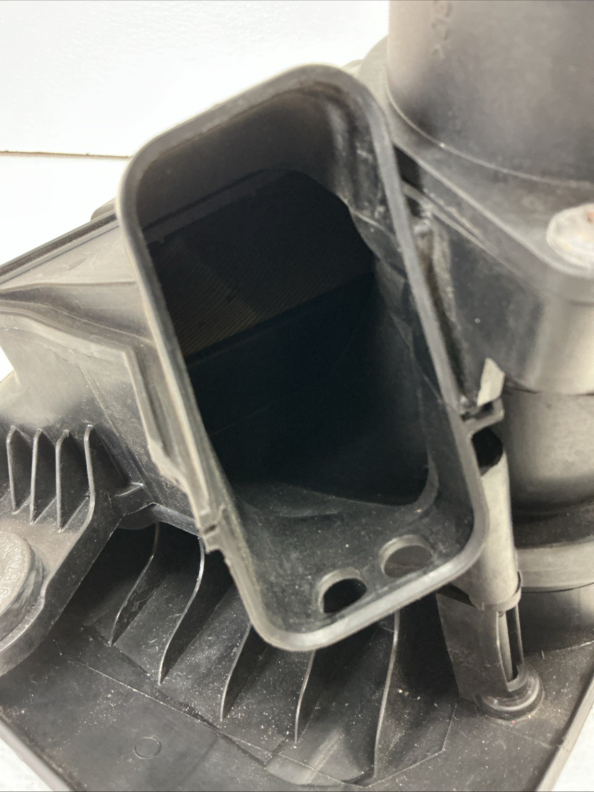 03-13 Bentley Continental GTC GT 6.0L Right Side Air Intake Cleaner Box OEM 27k