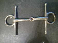 Used full cheek snaffle Bit 4 1/2 in mouth