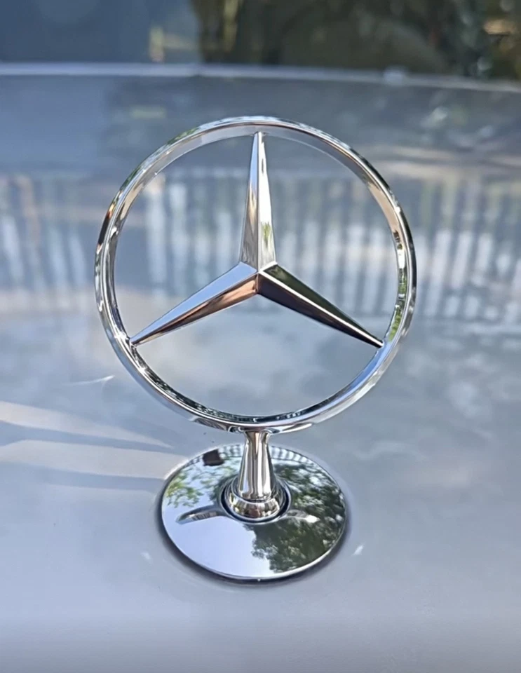 Front Hood Ornament Standing Star Badge Fit for Mercedes Benz C E S W CLK Emblem Foto 4 de 4