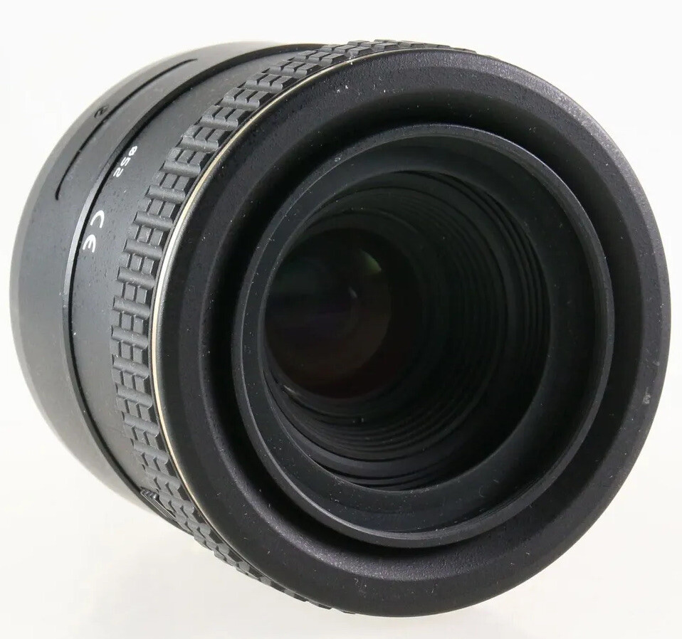 Tokina AT-X Pro Macro DX AF 35mm f2.8 lens f. Canon digital camera