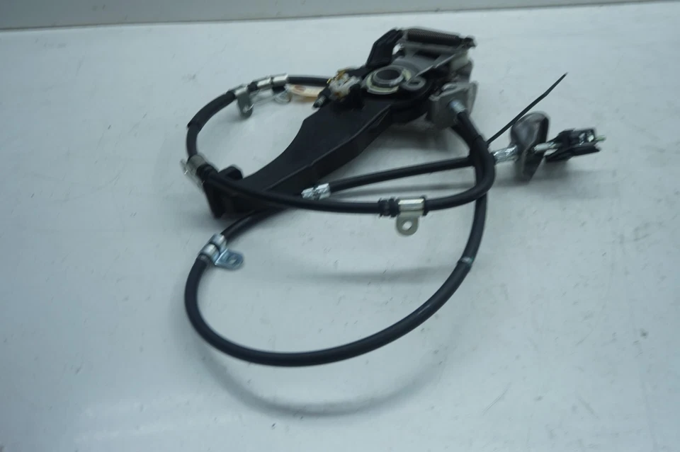 Hyundai Genesis G80 2015-2018 OEM freno de estacionamiento de emergencia Foto 3 de 4