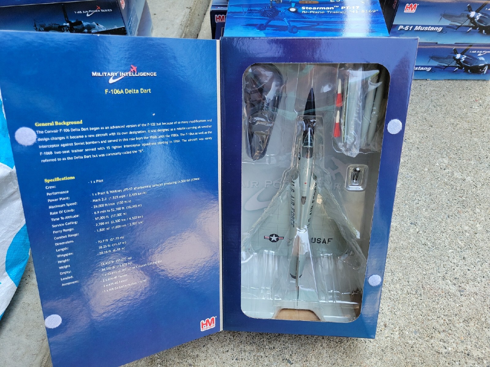 1/72 HOBBY MASTER HA3602, F106A "DELTA DART". MINOR SHELF WEAR ON