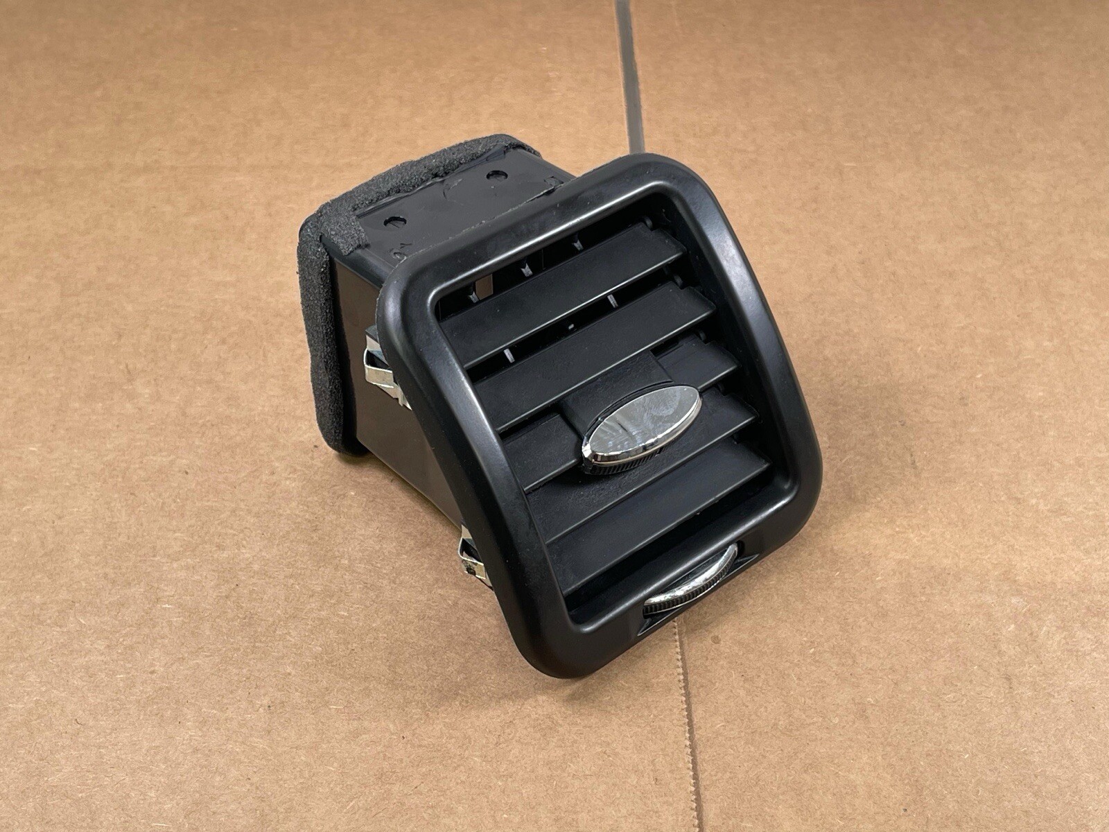 Maserati Quattroporte M139 AC A/C Air Vent Front Right / Left Console OEM 03-13
