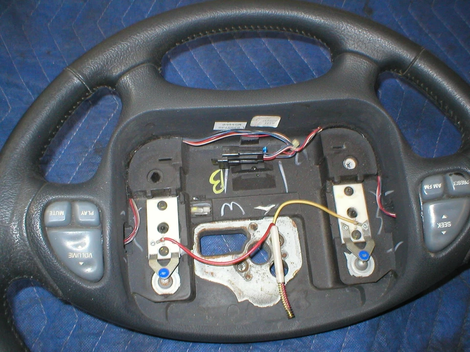 Firebird TA 1993-97 volante cuero gris + radio mandos GM 94 95 96 97 Foto 4 de 4