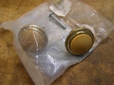 2 Nice USA Made Matching Oak & Brass Drawer Pull Knobs Belwith Brand