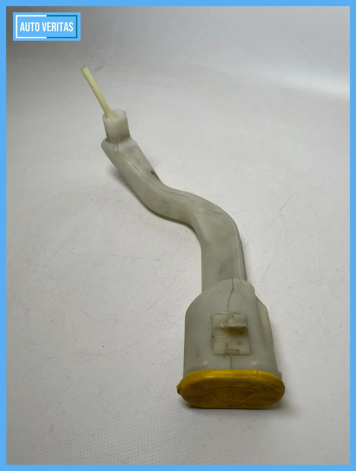 Original Mercedes-Benz C220 (W/S/CL203) filler nozzle 2038690017 - Image 2 of 4