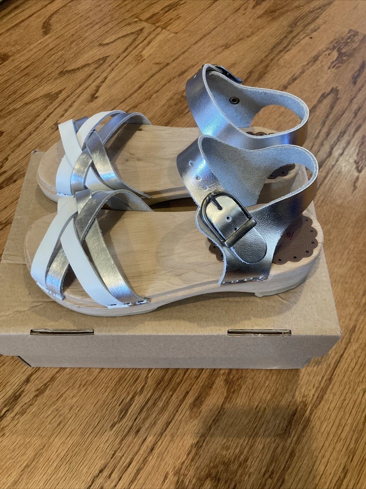 NIB-Hanna Andersson Stardust glitter sandal clog, silver, size 12.5 US, size 30 - Image 2 of 4