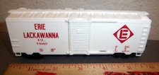 Plastic Train Freight Car, Erie Lackawanna, great colors, good condition