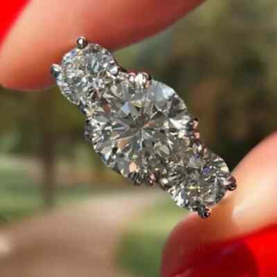 3,78 TCW Rundschliff Moissanit Drei Steine Verlobungsring 14k Weißgold plattiert