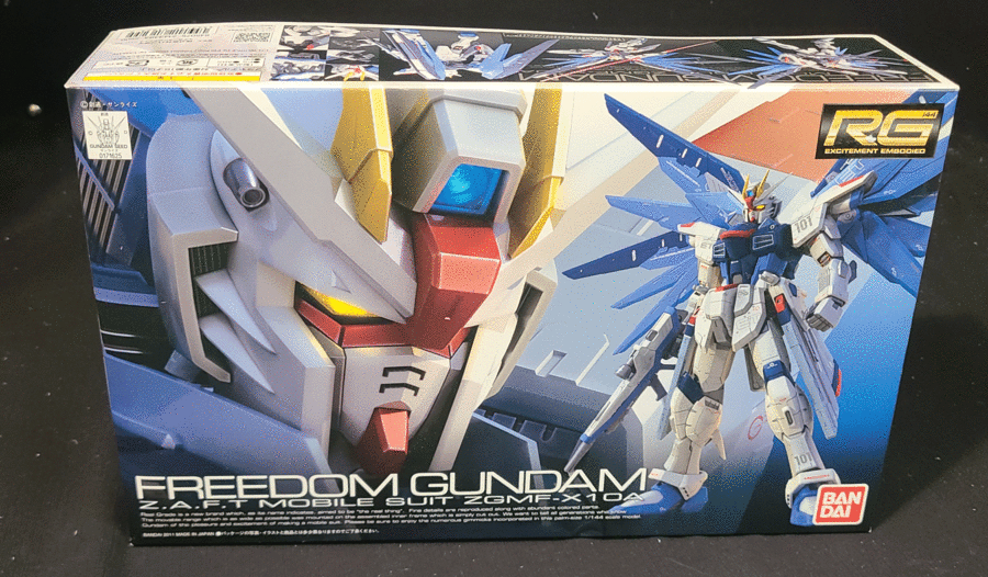 Bandai Model Kit Freedom Gundam ZAFT Mobile Suit ZGMF-X10A 1:144
