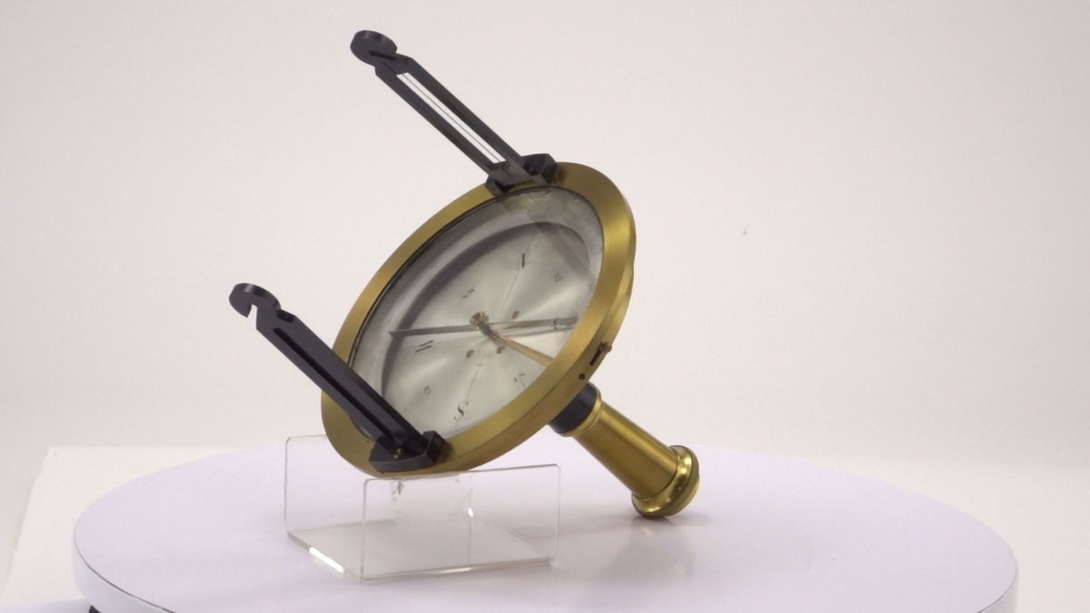 A 19th Century French Surveyor's Compass with felt-lined case 20