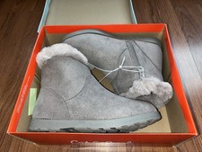 Cat Jack Georgiana Girls Winter Boots Size 4 Gray Faux Suede Shearling Lined
