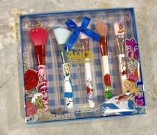 NEW Disneys Alice in Wonderland Five Piece Fa...
