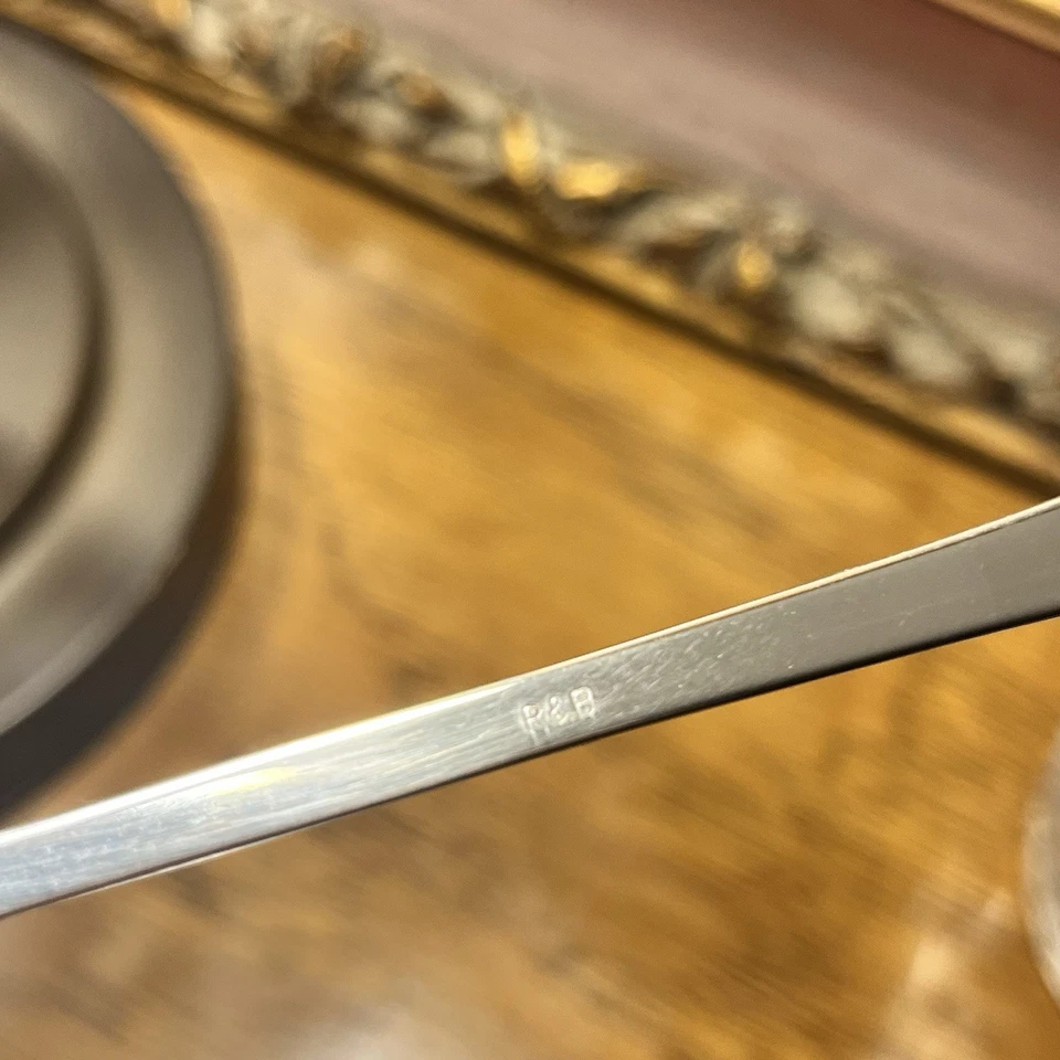 Vintage Sterling Silver Strawberry Lid Crystal Base - Image 4 of 4