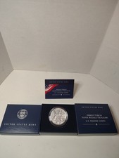 U.S. Marine Corps Silver Medal 1 Ounce Silver .999 Silver