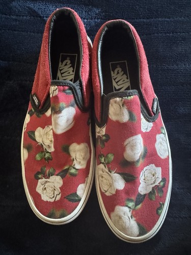 Vans Unisex Slip On White Rose Floral Red Sneakers Shoes Men’s 6 Women’s 7.5