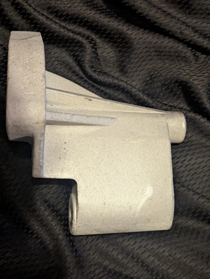 Soporte alternador Pontiac 1973-76 80 amperios Firebird Trans Am GP 400 455 350 GM... Foto 2 de 4