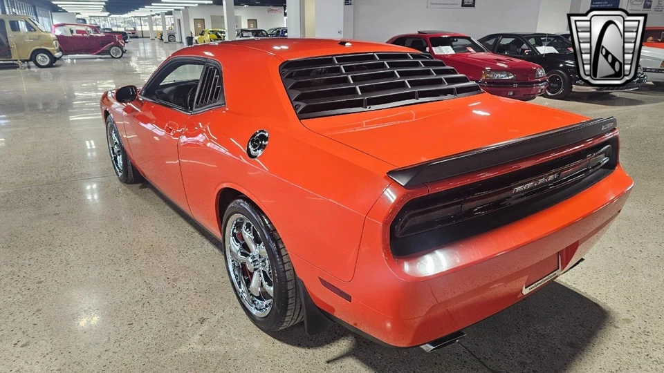 2009 Dodge Challenger SRT - Изображение 4 из 4