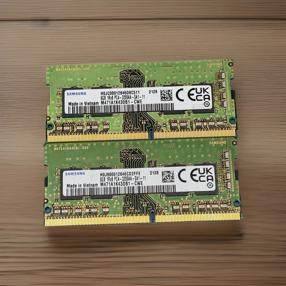 PC4-25600 (DDR4-3200) Bus Speed Computer RAM 8 GB Capacity per