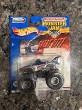 Hot Wheels Monster Jam GREAT BITE 9 2002 Monster Truck MetablCollection New