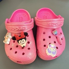 Crocs Kids Girls Glitter Pink Clogs with Fun Minnie Mouse Bluey Mermaid Charm C8