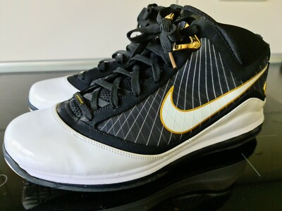 Nike LeBron 7 Black/White-Metallic Gold EU 48,5 US 14 UK 13