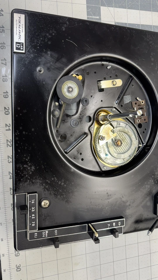 Realistic LAB 12 Turntable Mechanical BODY ONLY ON OFF SWITCH STUCK FOR PARTS 🔥 - Image 2 of 4