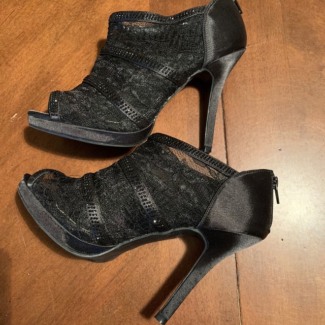 Coach Womens Kennedy Leather Open Toe Casual Platform Sandals. Please Note. Women's Shoes 