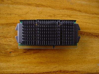vintage Intel Pentium II CPU Prozessor