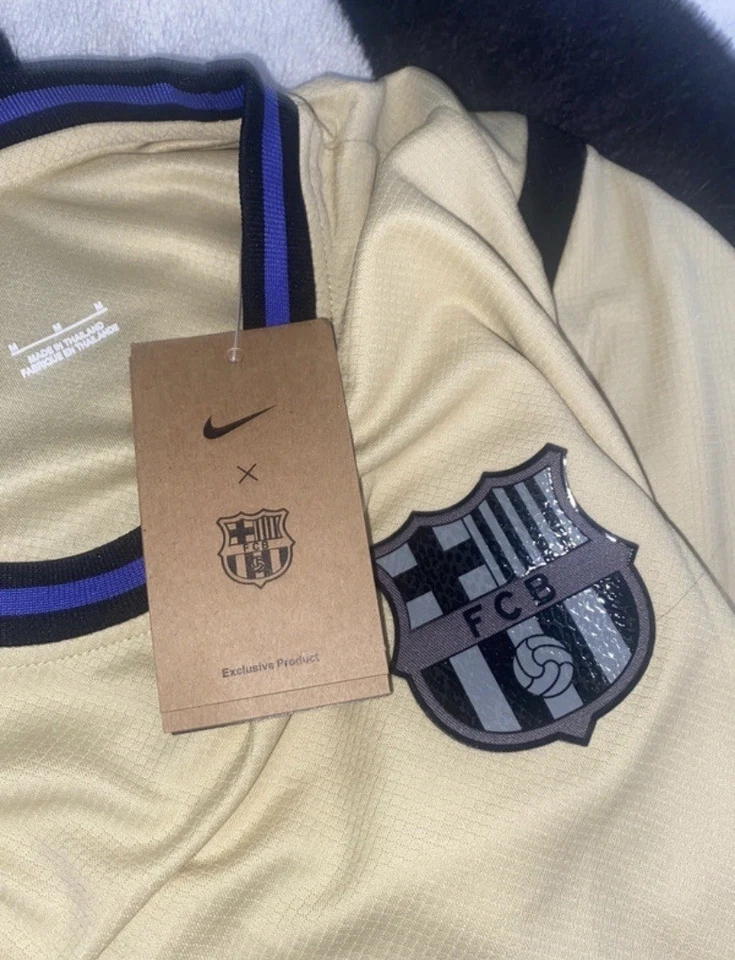 Barcelona Away 25/26 Lamine Yamal - Image 3 of 4