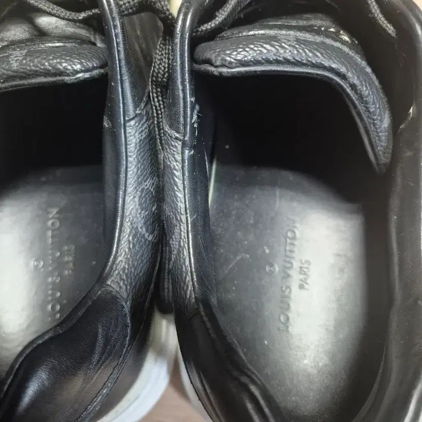 Louis Vuitton Black Leather Sneakers 260 US Size thumbnail 6